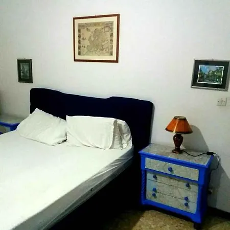 Cz Lido 200 Mt Dal Mare Catanzaro